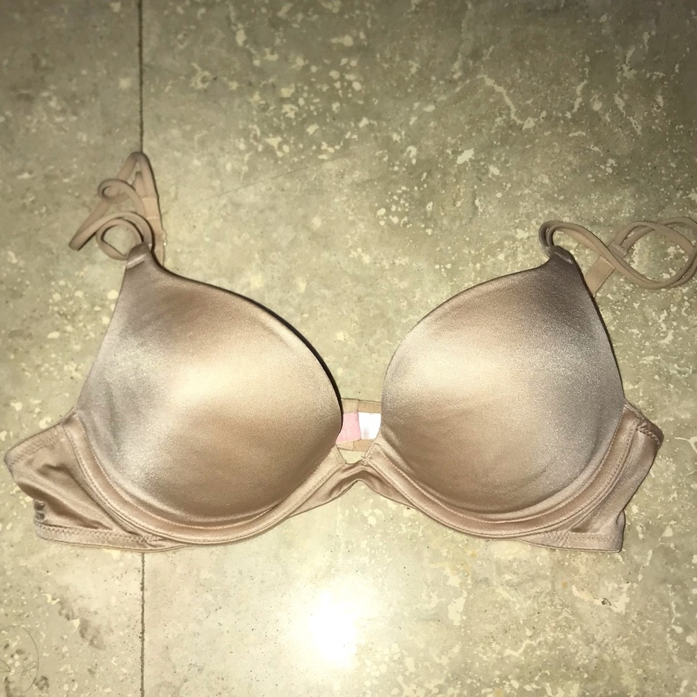 Victoria’a Secret satin beige push up bra 34B